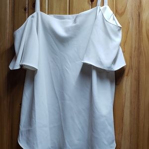 ANN TAYLOR LARGE TOP NEVER WORN WITHOUT TAGS WHITE